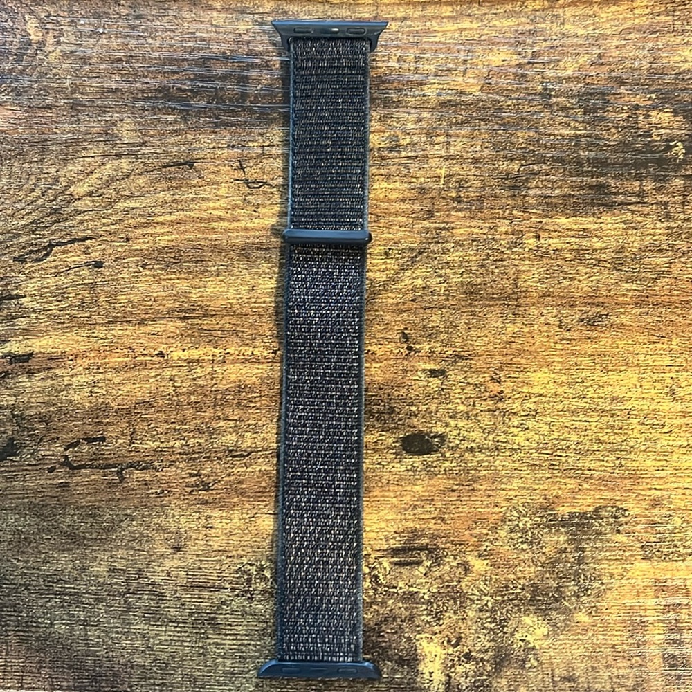 Apple Nylon Weave Sport Band